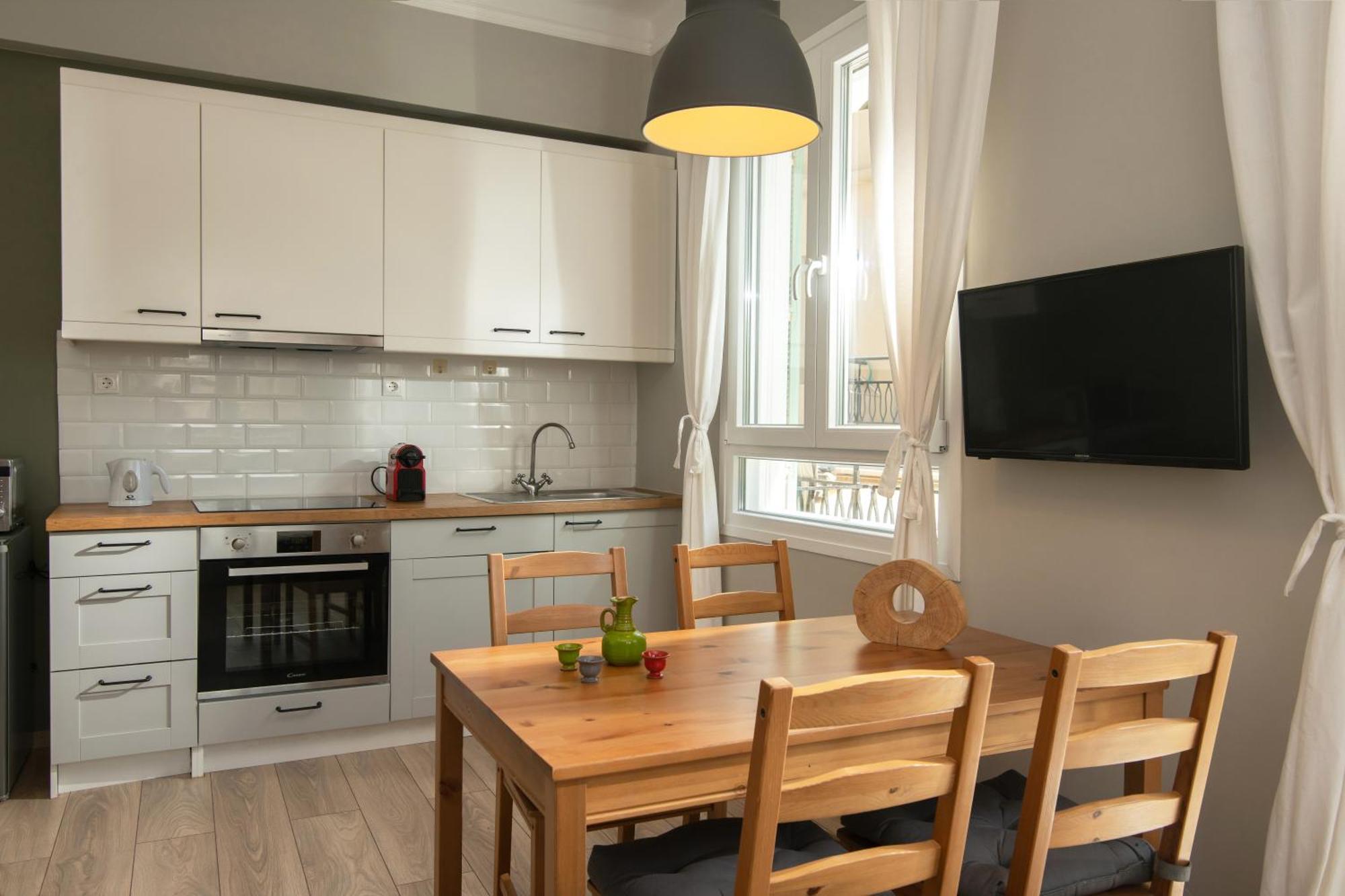 The Central Boutique Apartments Heraklion  Bagian luar foto
