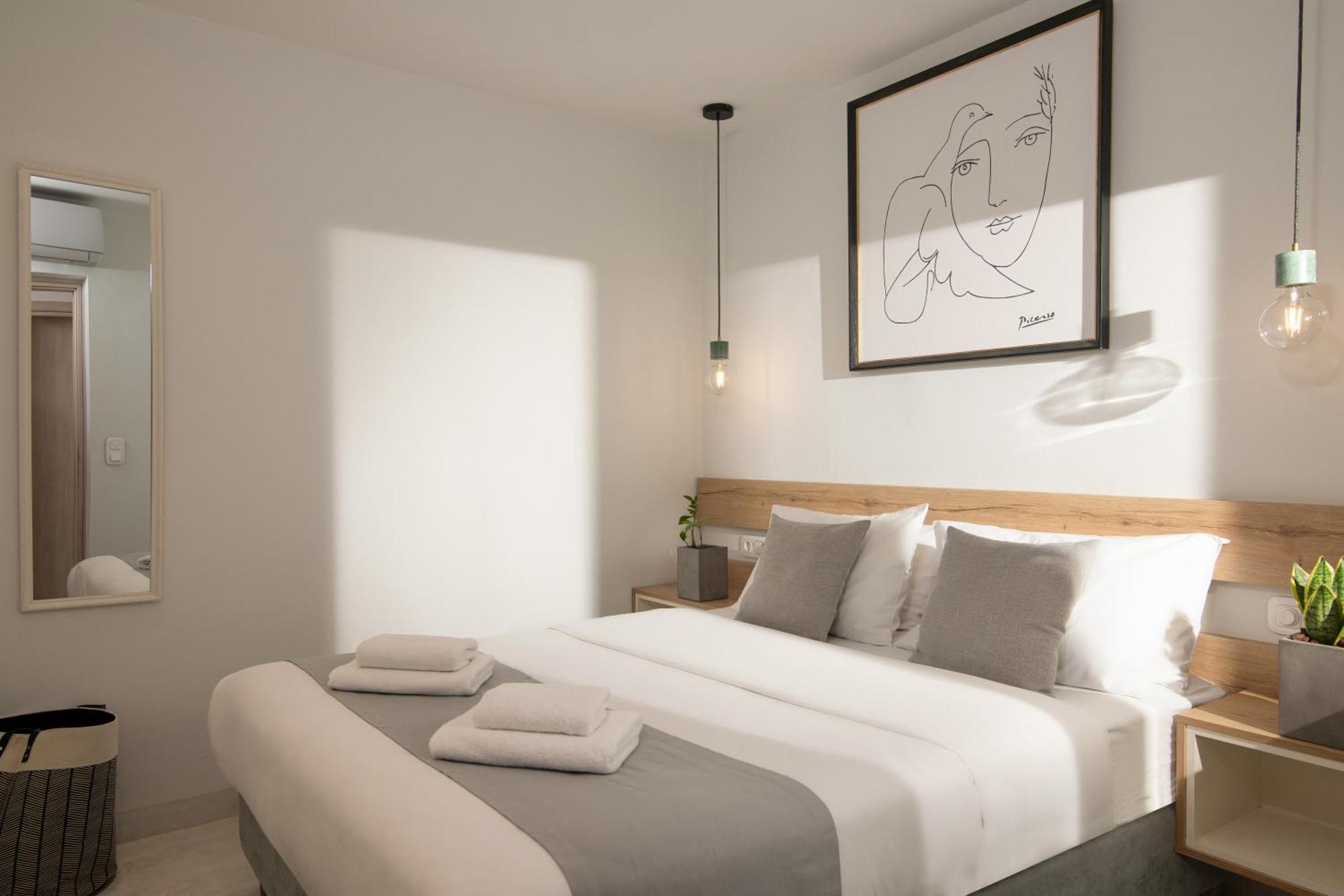 The Central Boutique Apartments Heraklion  Bagian luar foto