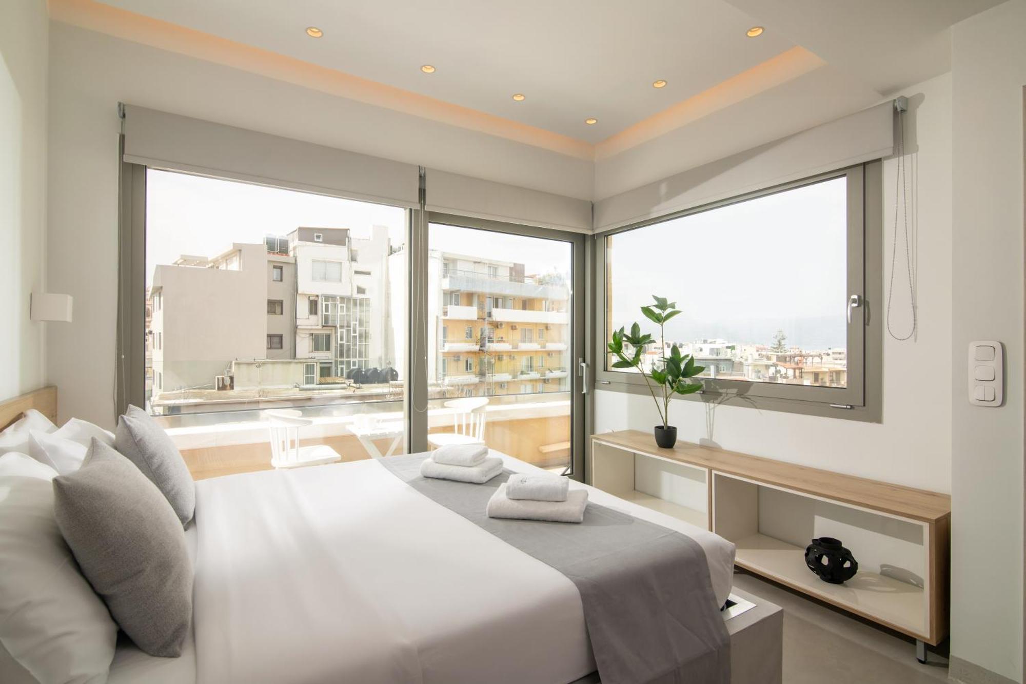 The Central Boutique Apartments Heraklion  Bagian luar foto