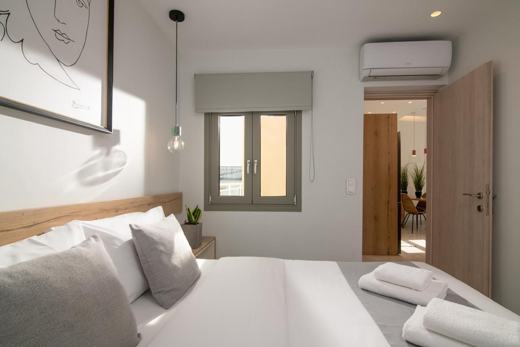 The Central Boutique Apartments Heraklion  Bagian luar foto