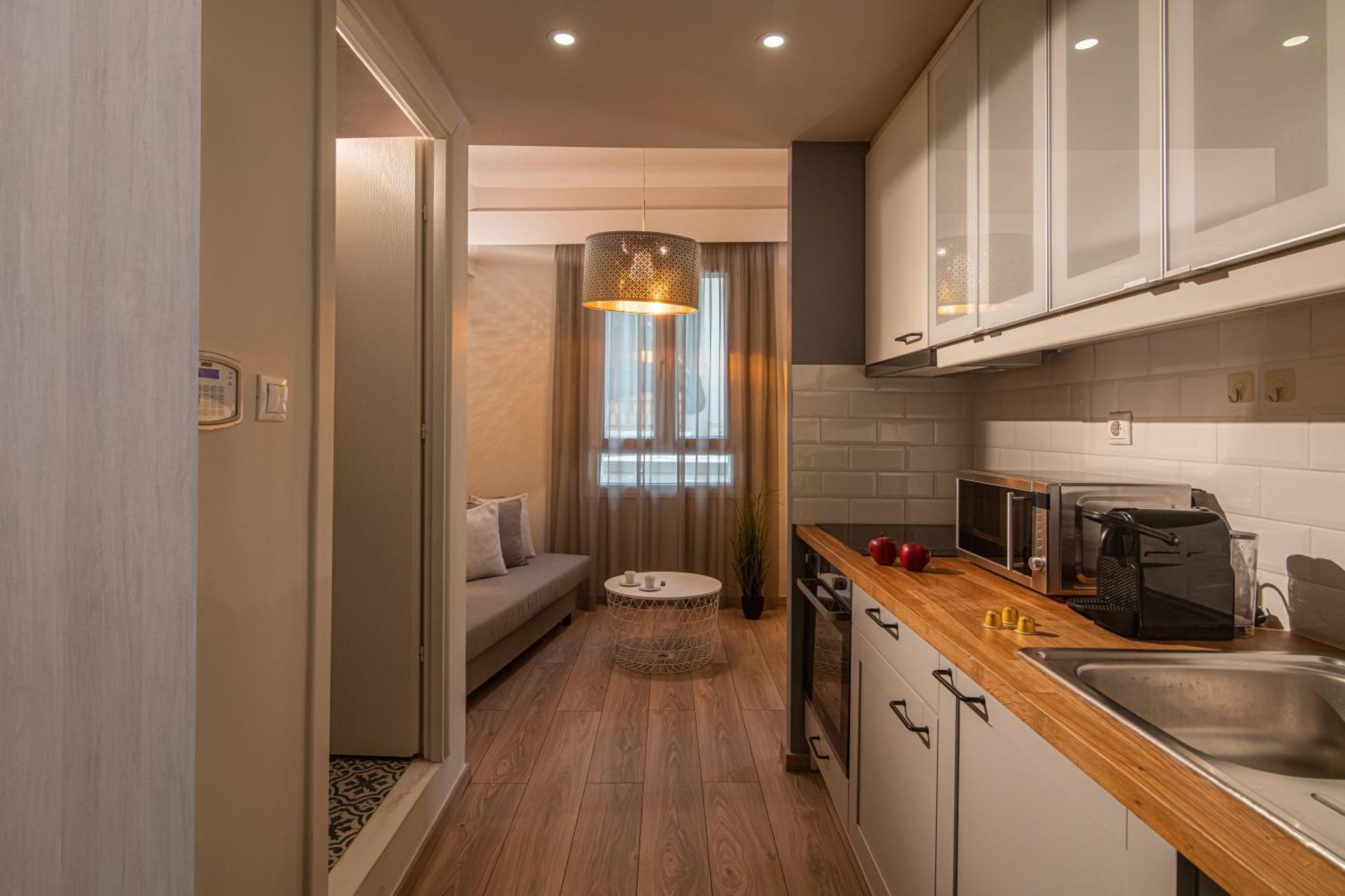 The Central Boutique Apartments Heraklion  Bagian luar foto