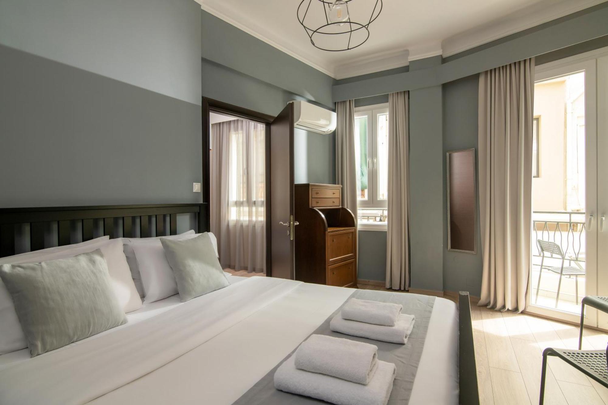 The Central Boutique Apartments Heraklion  Bagian luar foto
